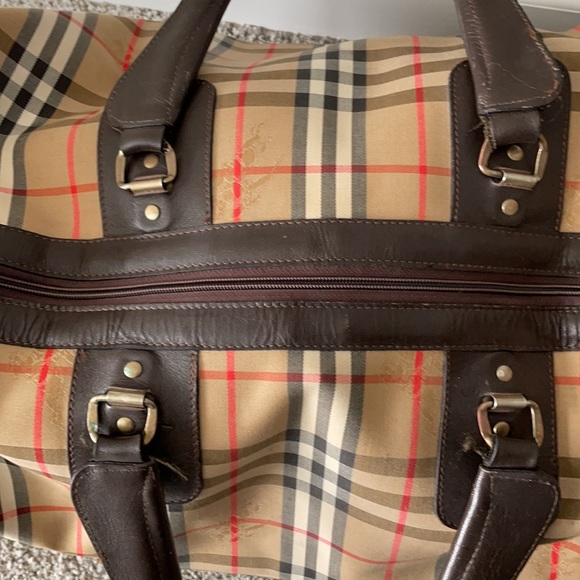 Vintage “Burberry’s” Weekend Bag - Picture 10 of 15